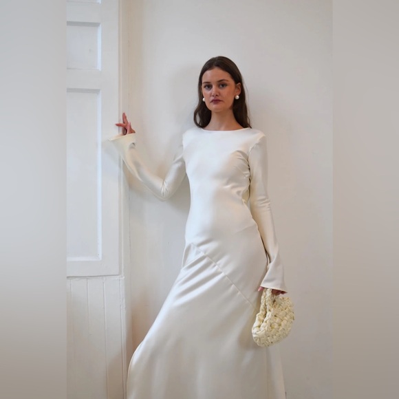 Olivia Rose the Label Eden Dress in Champagne - Picture 3 of 12